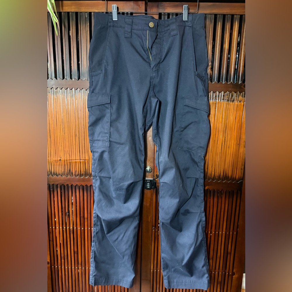 Women's Vertx Navy Tactical Pants (1 of 2)